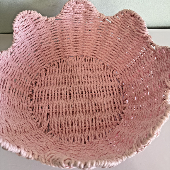 Wicker Easter Basket PInk With Wicker Bow And Scalloped Edges - Picture 2 of 5